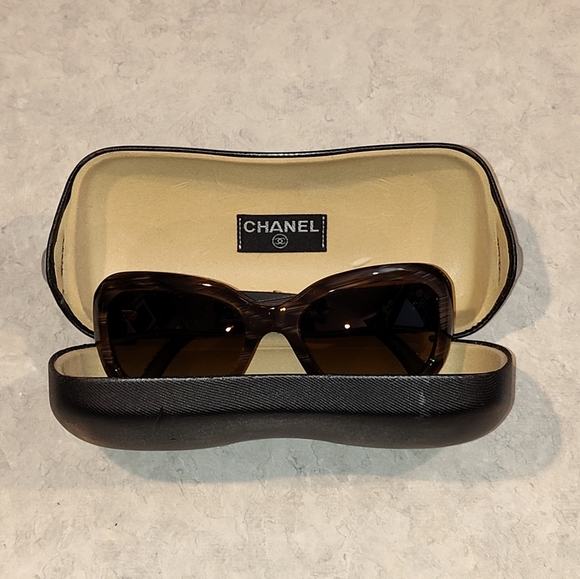 CHANEL TWEED SUNGLASSES 5240 - Picture 13 of 14